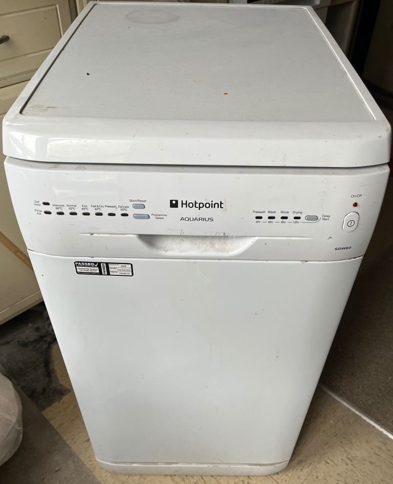 Dishwasher. Spares or repair. 