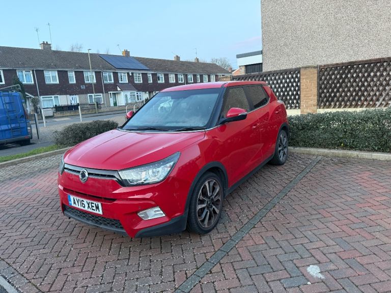 Automatic , very strong 4 wheel drive car (Japanese Car) 