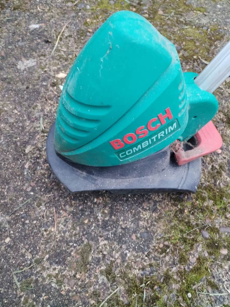 Bosch trimmer good working condition 