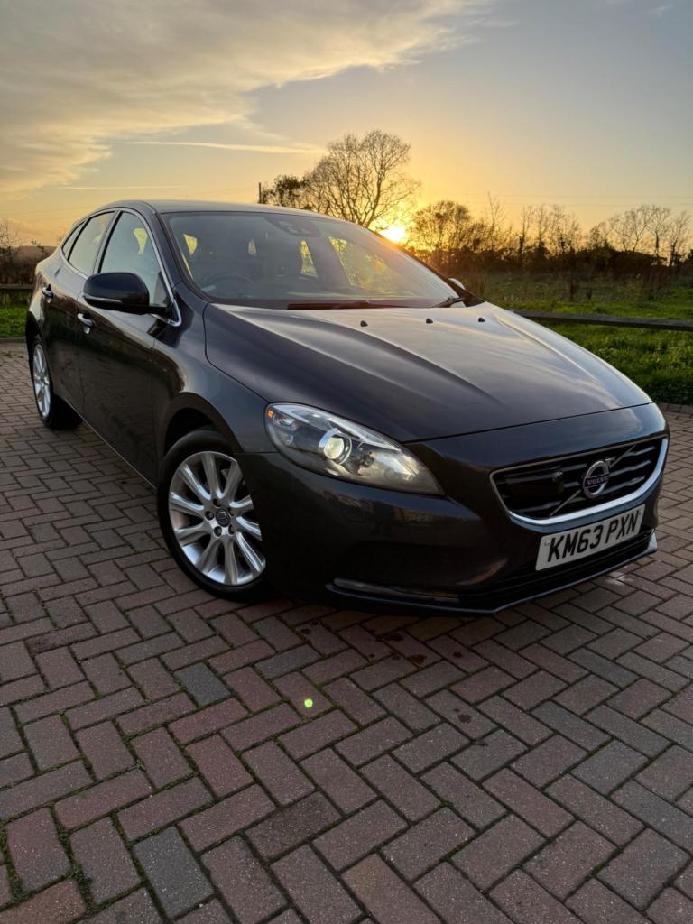2013 Volvo V40 2.0 D3 SE Lux Nav Geartronic Euro 5 (s/s) 5dr HATCHBACK Diesel Automatic