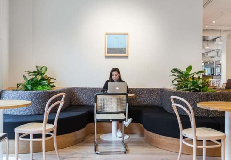 *Fenchurch Street* Private Serviced Offices: Units from 2 to 800 desks for rent EC3