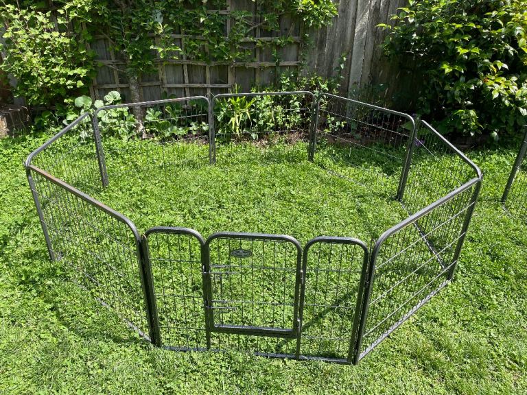 5 x Puppy playpens / dog garden protector