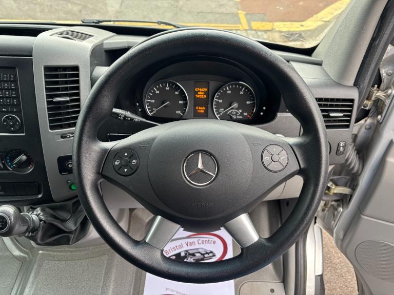 2016 Mercedes-Benz Sprinter 313CDI BlueEFFICIENCY TL9 9-Seater MINIBUS Diesel Manual