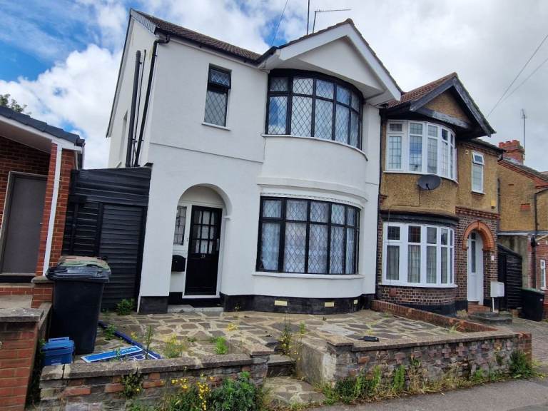 3 bedroom family home