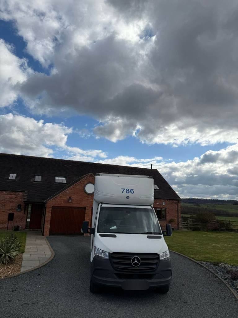 Trusted Man With a Van | Low Prices | Same-Day Service