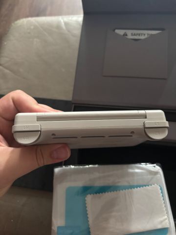 AYN Thor Rainbow Max 16+1TB | in Bicester, Oxfordshire | Gumtree