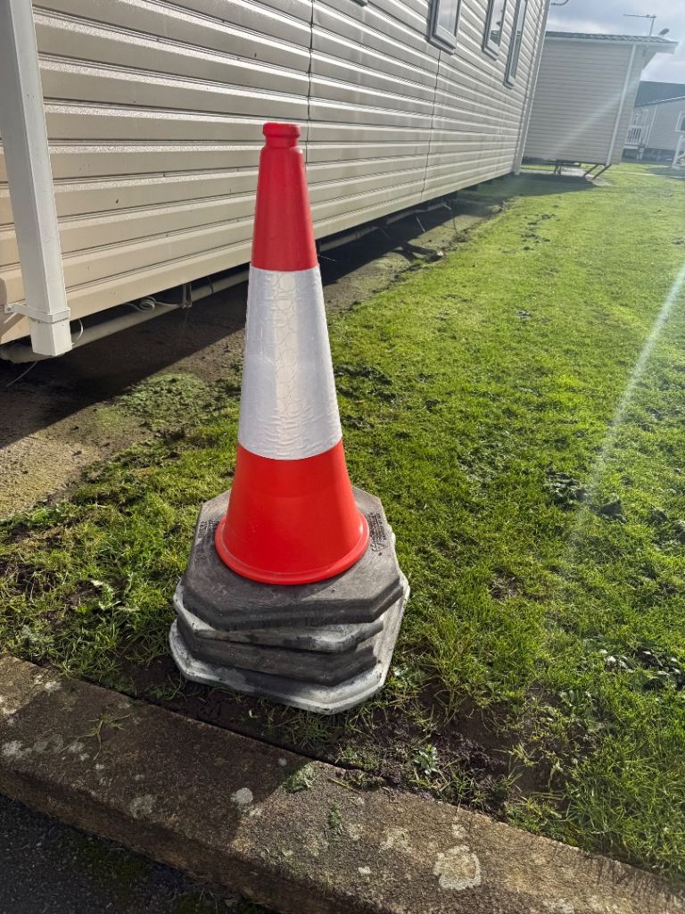 Traffic cones x30