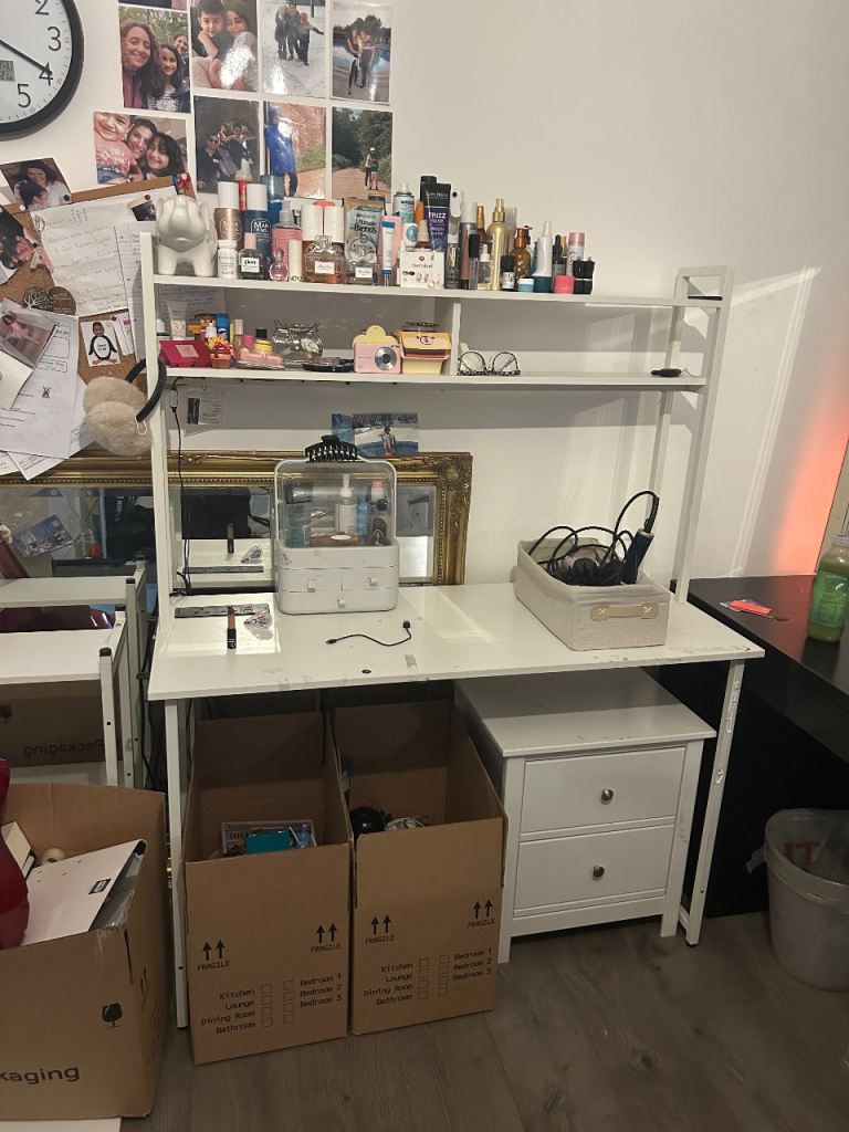 Desk unit 