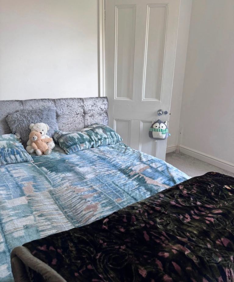 Double furnished room
