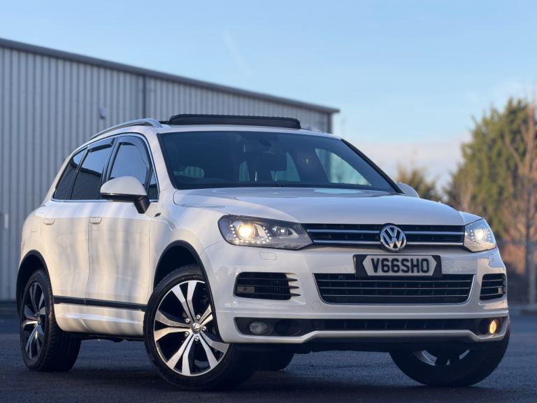 VW Touareg R Line | Pan Roof | Low Miles 