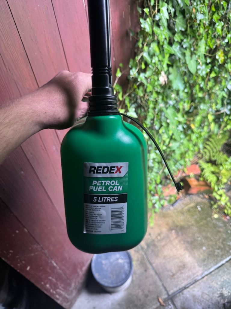 2 x petrol jerry containers 5 litres 