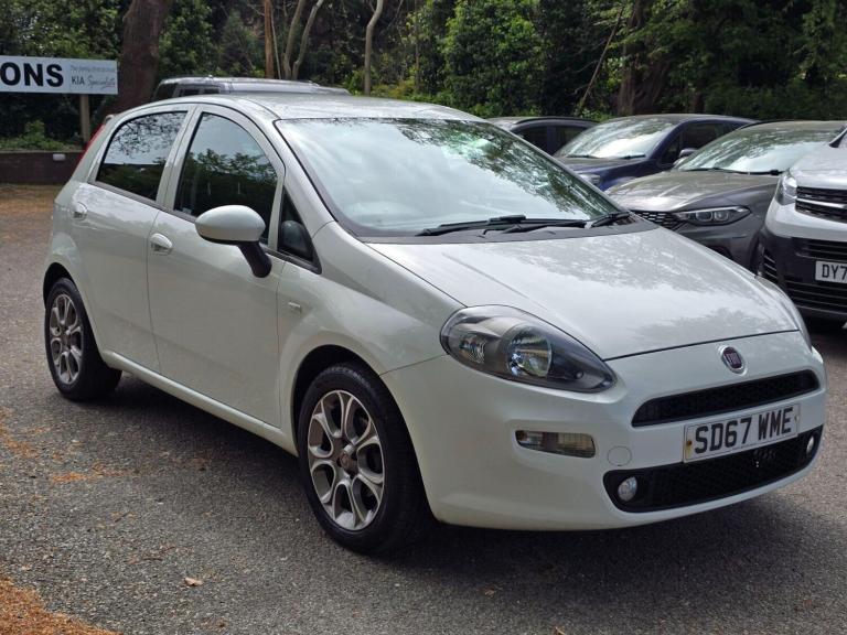 2017 Fiat Punto 1.4 Easy + Euro 6 (s/s) 5dr Hatchback Petrol Manual