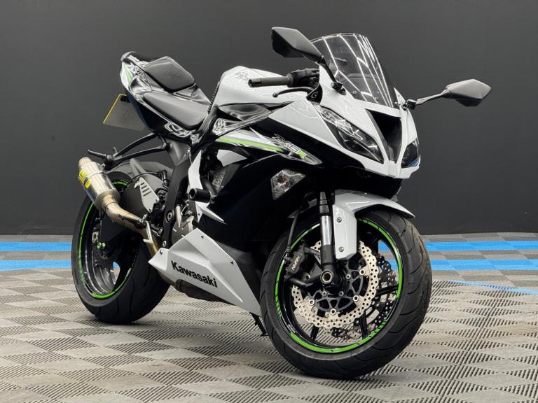 2015 Kawasaki NINJA ZX 6 ZX636EFF PETROL Manual