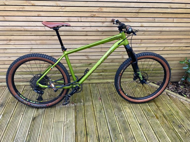 Whyte hard tail suit large to extra large rider 