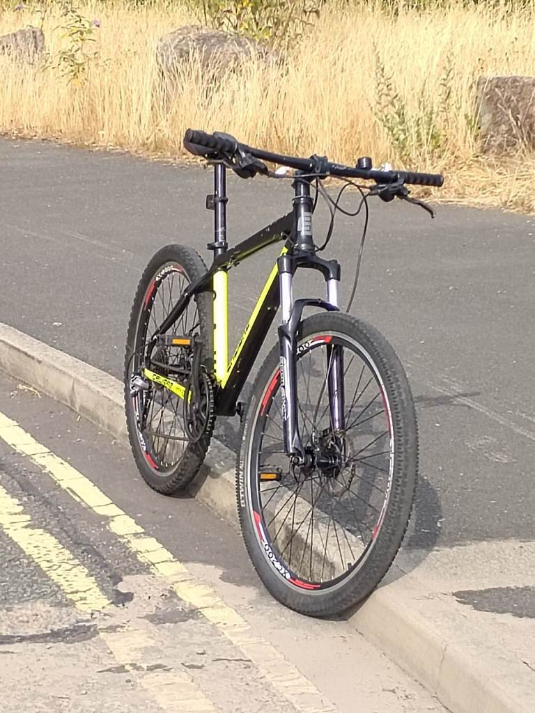 Saw Calibre MTB. Great Condition. Hydraulic D Brakes! 27.5 Wheels.