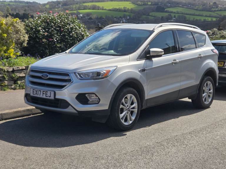 FORD KUGA TITANIUM