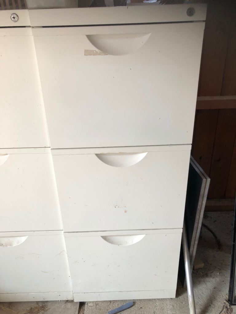 White Metal Filing Cabinet with 3 Drawers – Fair Condition
