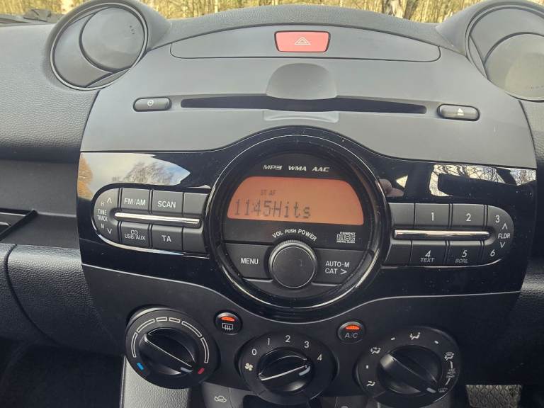 Mazda, 2, Hatchback, 2013, Automatic, 1498 (cc), 5 doors