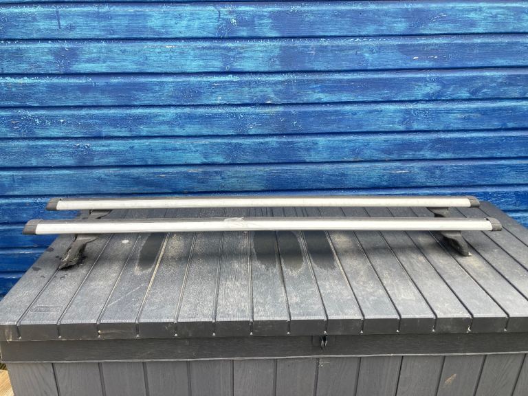 Thule roof bars