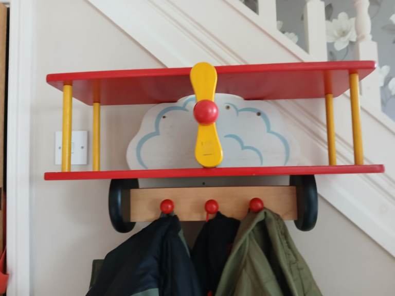 Coat hanger 