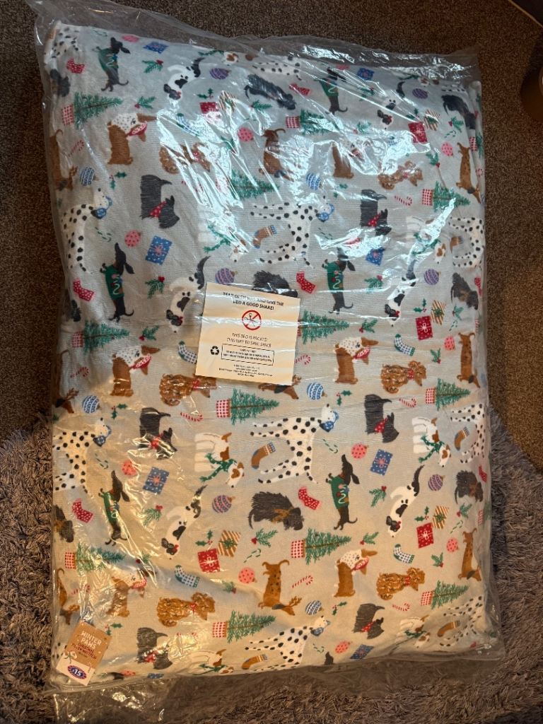 Brand new dog pillow 