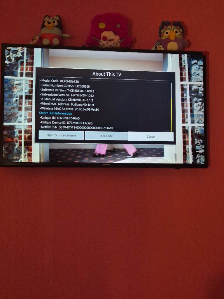 42" Samsung smart tv