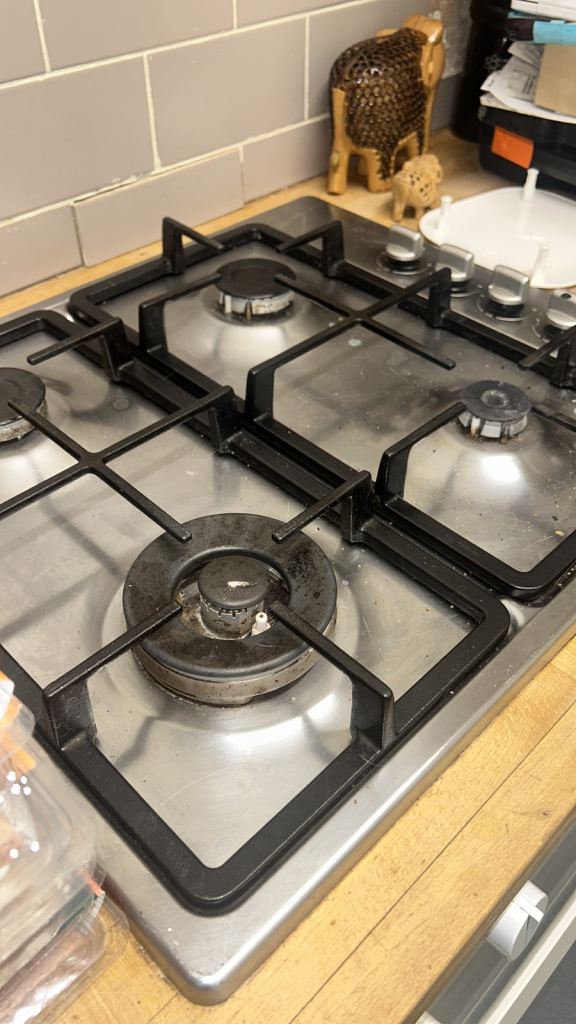 Room to rent E7 close to Forest Lane. Odessa Rd.  