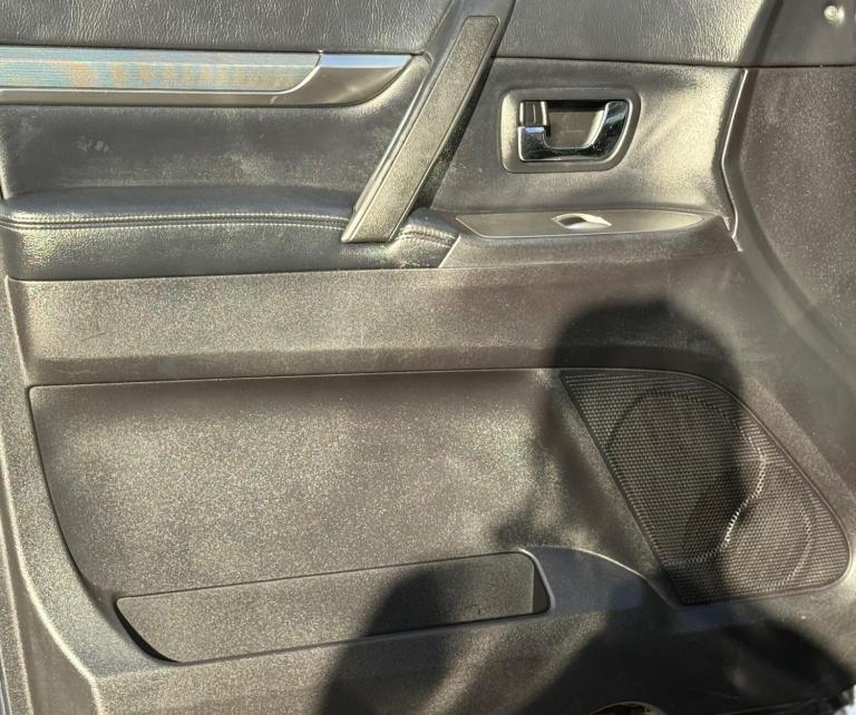 2008 Mitsubishi Shogun 3.2 DI-DC Elegance Auto 4WD Euro 4 5dr LWB Diesel