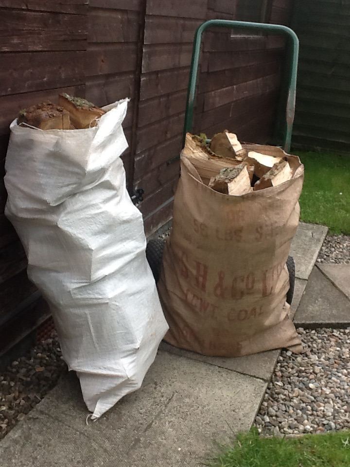 READY TO BURN HARDWOOD FIREWOOD/LOGS