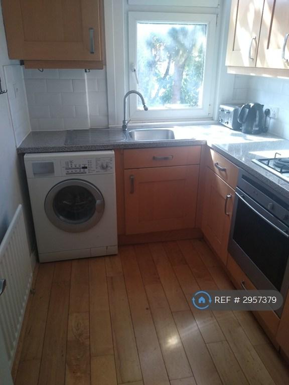 1 bedroom in Manor Road, Beckenham, BR3 (#2957379)