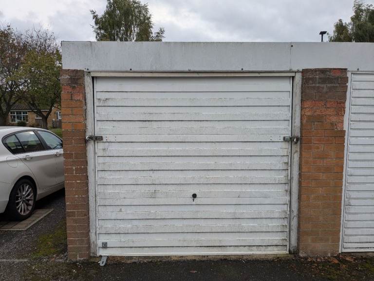 Private Garage (York)