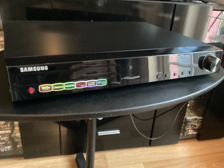 Samsung HT-Z310 DVD 5.1 Home Theater System surround sound dvd blue ray Bluetooth 