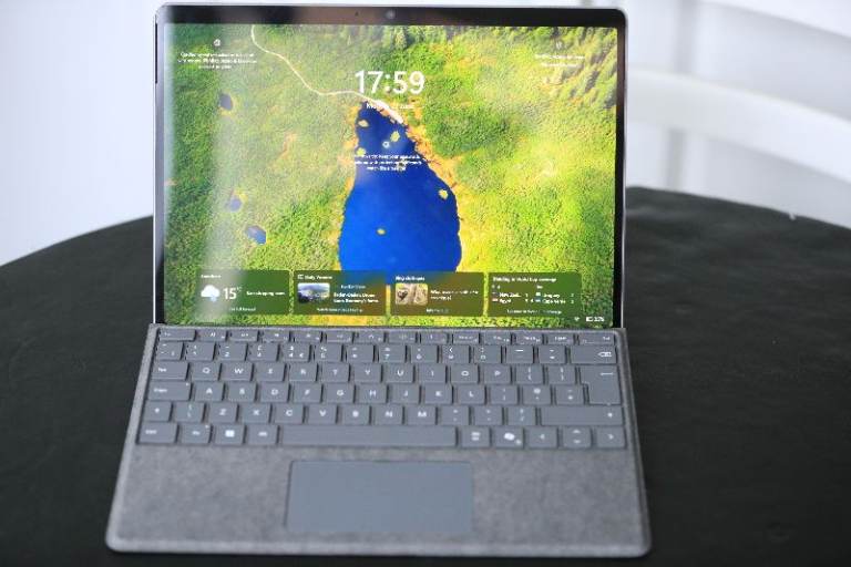 Microsoft Surface Pro 11 (Copilot+ PC) | 16GB | 256GB SSD - Complete Bundle with Keyboard & Slim Pen