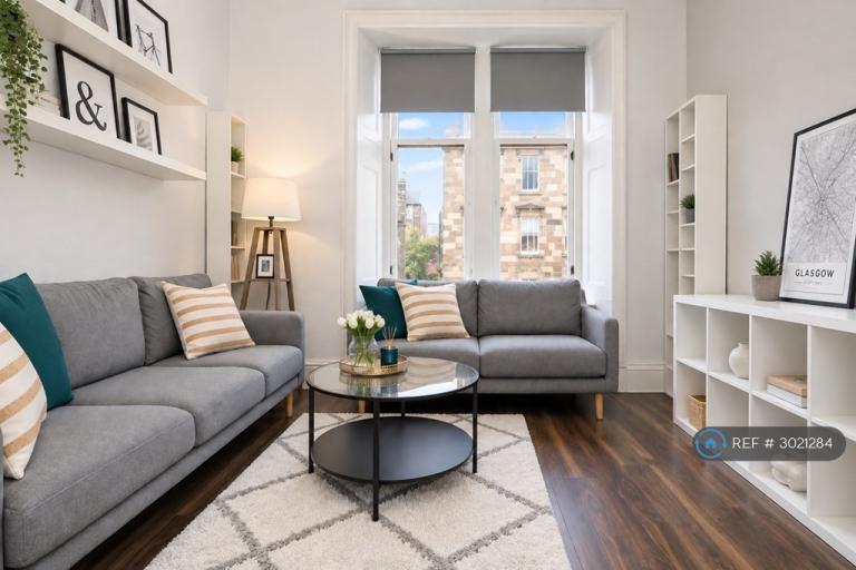 2 bedroom flat in Glasgow Street, Glasgow, G12 (2 bed) (#3021284)
