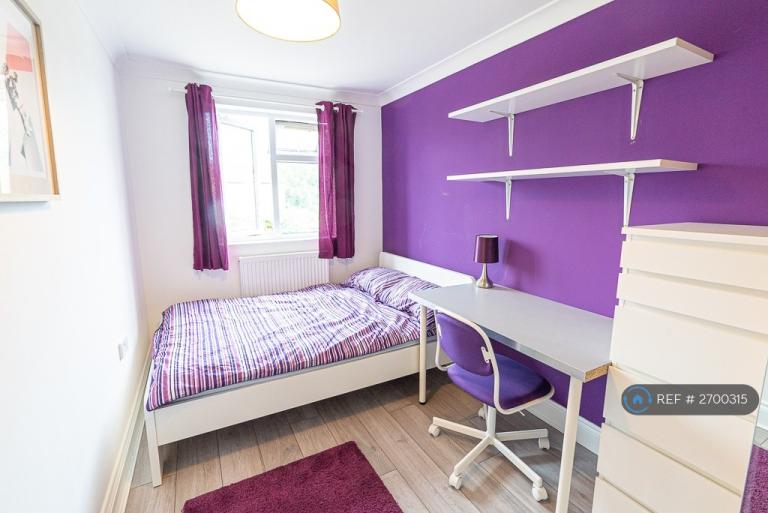 6 bedroom house in Spear Road, Southampton, SO14 (6 bed) (#2700315)