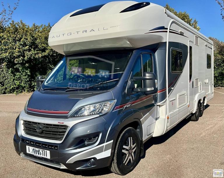 Auto Trail Comanche S 6 Berth 6 Belts Luxury Twin Axle Motorhome For Sale 