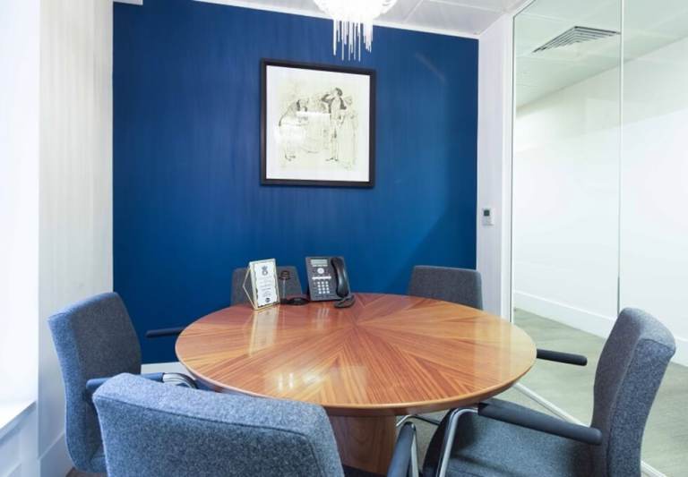 *St Paul's* Private Offices: 5 to 50 desks | Serviced Office to Rent in EC1