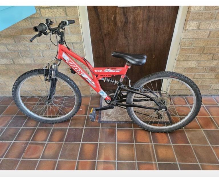 Trax Red Kids Mountain Bike – Good Condition