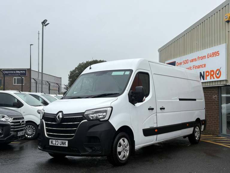 2023 Renault Master 2.3 dCi 35 Business+ FWD LWB Medium Roof Euro 6 4dr PANEL VAN Diesel Manual