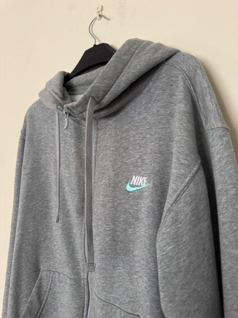 Nike Grey Zip-Up Hoodie – Good Condition, Size M