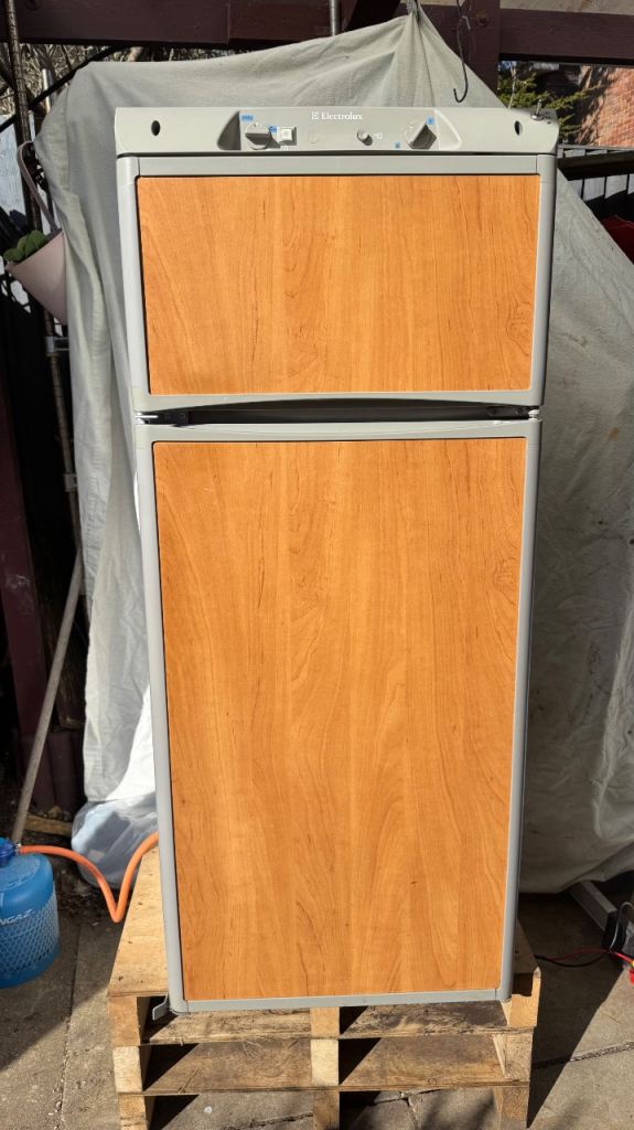 Dometic 3 way Motorhome/Caravan Fridge Freezer