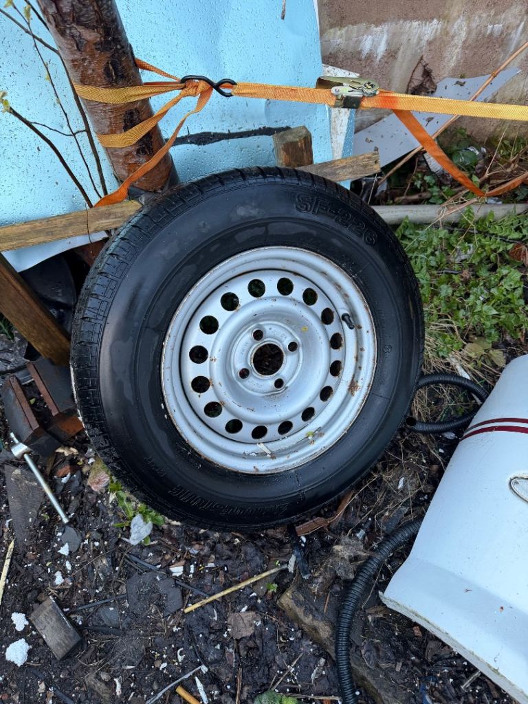 Elddis caravan wheel and tyre. 195/70/14