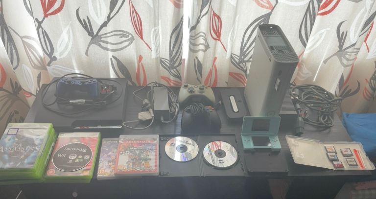 Xbox 360, PS3 & DS Lite Gaming Bundle 