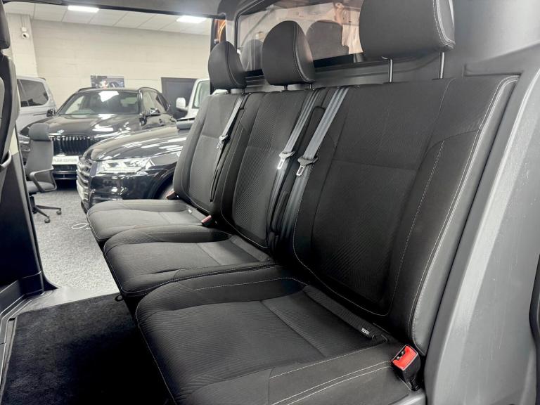 2020 Renault Trafic 2.0 dCi ENERGY 30 Sport Nav Crew Van LWB Euro 6 (s/s) 6dr WINDOW VAN Diesel M...