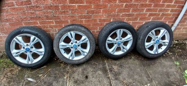 Set of 16" Ford Alloy Wheels & Tyres 5x108 pcd Focus C Max Connect Van