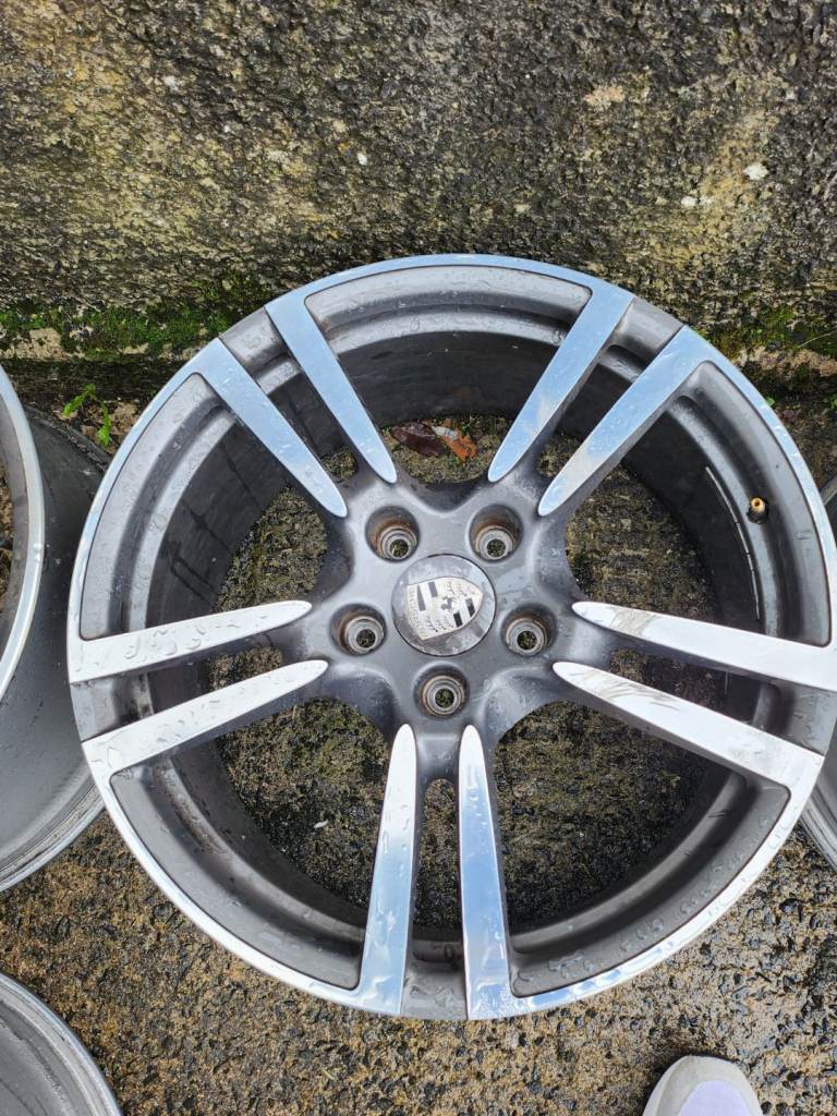 Genuine porsche rims 