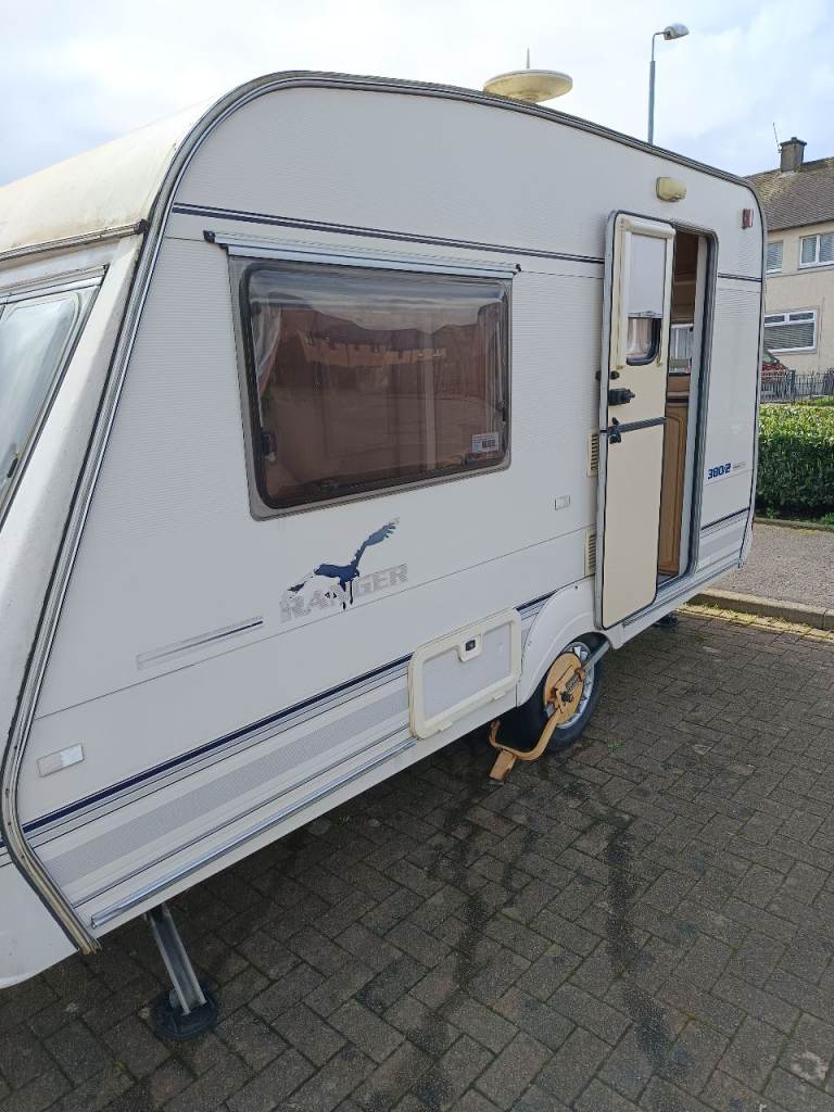 1999 BAILEY RANGER 2 BERTH CARAVAN 