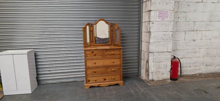 Pine Solid Wood Bedroom Dresser Set Of Draws Chest With Adjustable Triple Vanity Mirror