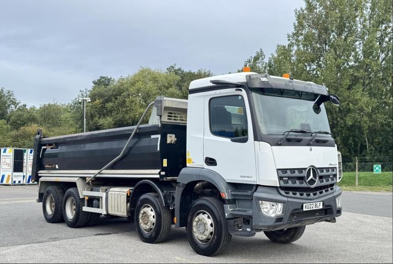 2022 22 plate Euro 6 Mercedes Arocs 3240 8×4 32t Tipper