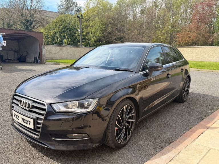 Audi, A3, Hatchback, 2015, Manual, 1598 (cc), 5 doors